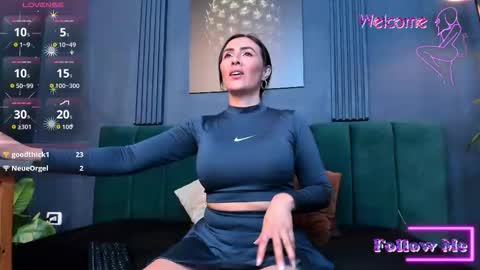 Scarlet Edwars online show from February 21, 5:35 pm