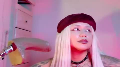scarlet_gold online show from May 21, 12:41 am