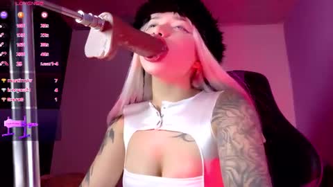 scarlet_gold online show from June 19, 9:40 pm