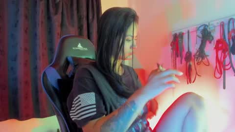 scarlet taylor kennedy online show from November 20, 8:10 pm