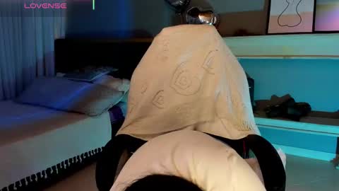 Snapshot of scarlet_miller_1 chatting on March 6, 12:19 pm Celeste online show from March 6, 12:19 pm