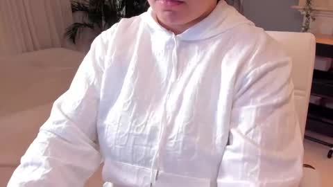 Snapshot of scarlet_miller_1 chatting on September 14, 1:53 pm Celeste online show from September 14, 1:53 pm