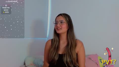 Snapshot of scarlet_rose__ chatting on October 17, 8:45 pm Scarlet online show from October 17, 8:45 pm