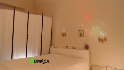 Snapshot of scarlet_sweety chatting on January 22, 7:03 pm scarlet_sweety online show from January 22, 7:03 pm