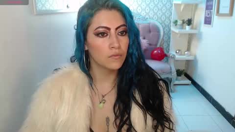 Snapshot of scarleth_bluee chatting on February 19, 3:06 am Scarleth online show from February 19, 3:06 am