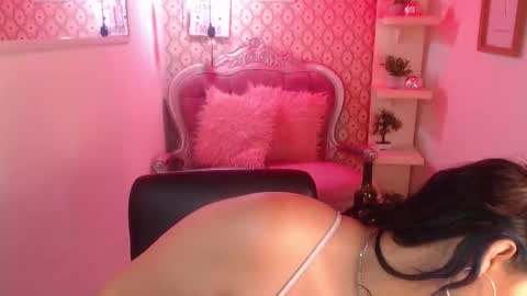 Snapshot of scarleth_bluee chatting on October 17, 3:21 am Scarleth online show from October 17, 3:21 am