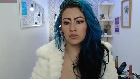 Snapshot of scarleth_bluee chatting on January 11, 12:55 am Scarleth online show from January 11, 12:55 am