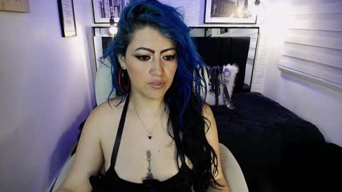 Snapshot of scarleth_bluee chatting on December 27, 7:46 pm Scarleth online show from December 27, 7:46 pm