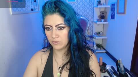Snapshot of scarleth_bluee chatting on January 28, 3:04 am Scarleth online show from January 28, 3:04 am