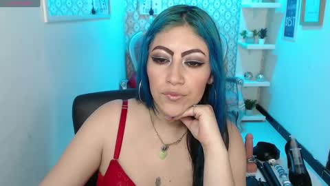 Snapshot of scarleth_bluee chatting on February 18, 2:59 am Scarleth online show from February 18, 2:59 am