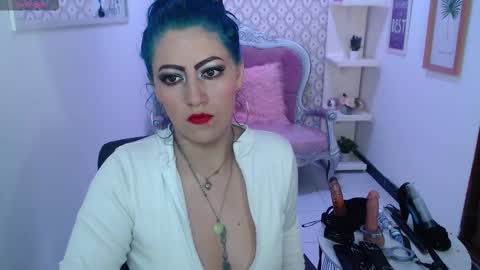 Snapshot of scarleth_bluee chatting on March 7, 3:08 am Scarleth online show from March 7, 3:08 am