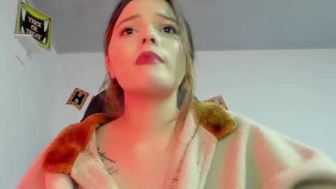 Snapshot of scarleth_owens1 chatting on October 22, 6:40 am    online show from October 22, 6:40 am
