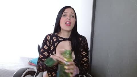 Snapshot of scarleth_xue chatting on October 3, 4:34 pm Scarleth online show from October 3, 4:34 pm
