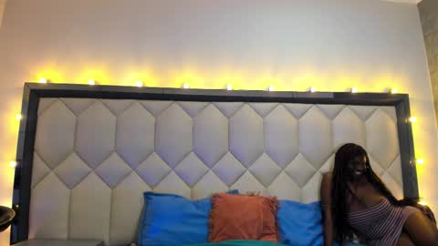 scarlethbigbug online show from October 23, 6:36 pm