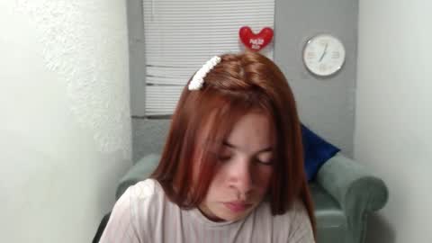 Snapshot of scarlethsexy69 chatting on October 3, 1:05 pm scarlethsexy69 online show from October 3, 1:05 pm