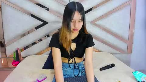 scarletmoonrs online show from June 3, 6:24 pm