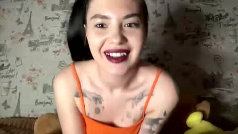 scarletpetal online show from January 31, 11:13 am