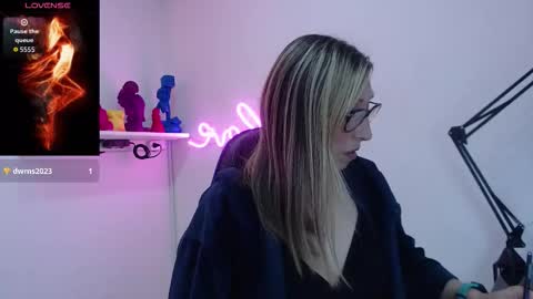 Scarlett online show from January 13, 1:15 pm