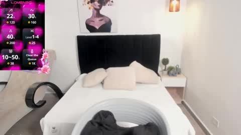 Snapshot of scarlett__bell chatting on February 18, 12:39 pm Scarlett online show from February 18, 12:39 pm