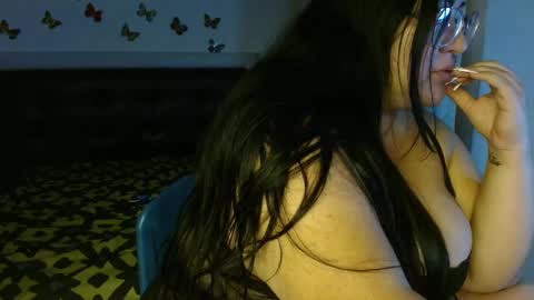 Snapshot of scarlett__blue chatting on January 14, 1:36 am scarlet online show from January 14, 1:36 am