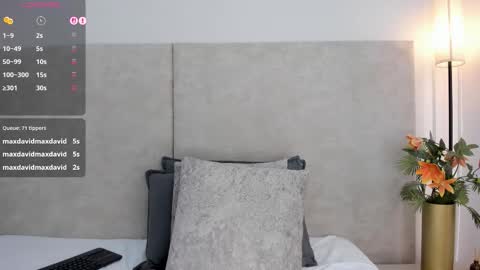 Scarlett  online show from March 3, 7:25 am