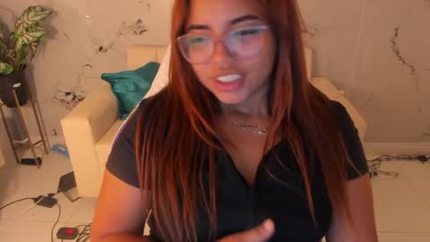 Snapshot of scarlett_enjoy1 chatting on September 14, 5:44 pm scarlett_enjoy1 online show from September 14, 5:44 pm