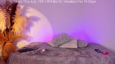 scarlet  online show from July 7, 11:35 am