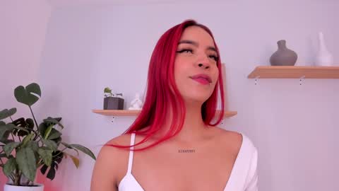 Scarlett Morgan online show from February 1, 6:40 pm