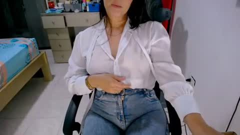 scarlet online show from June 27, 4:24 pm