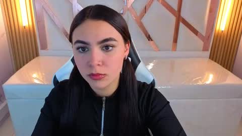 Snapshot of scarlett_smith_tp chatting on September 23, 1:42 pm Scarlett online show from September 23, 1:42 pm