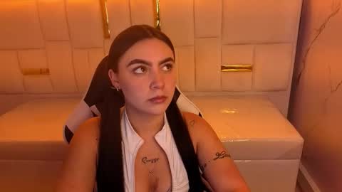 Snapshot of scarlett_smith_tp chatting on September 27, 12:56 pm Scarlett online show from September 27, 12:56 pm