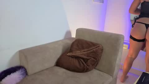 Scarlett   online show from March 6, 3:07 pm