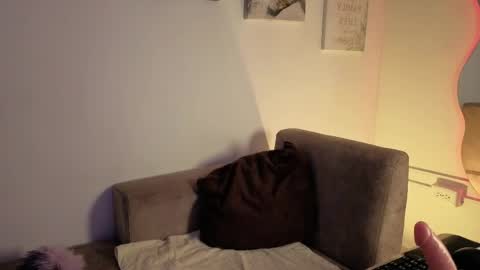 Scarlett   online show from April 9, 1:16 pm