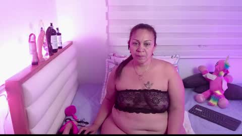 scarlettbooty online show from April 17, 10:39 am