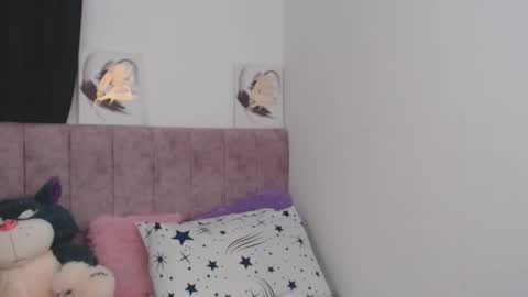 Snapshot of scarlettbrowmn chatting on September 23, 4:32 am Sara online show from September 23, 4:32 am