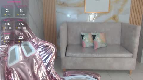 Scarlett  online show from October 20, 2:20 pm