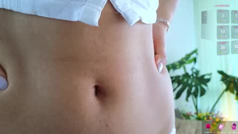 Snapshot of scarlletfoxx chatting on September 21, 9:24 pm SCARLLET online show from September 21, 9:24 pm