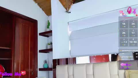 Snapshot of scarlleth_1 chatting on September 24, 12:37 pm scarllet online show from September 24, 12:37 pm