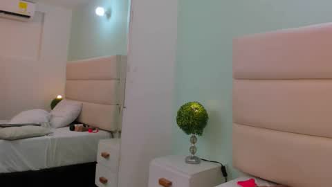 SCARLET online show from March 15, 12:51 pm