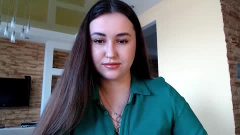 Snapshot of sea_cocktail chatting on February 25, 10:48 am Elizabeth  online show from February 25, 10:48 am