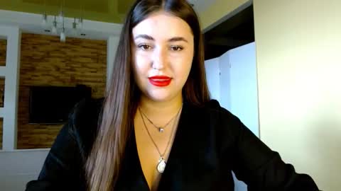 Elizabeth  online show from October 29, 8:29 am