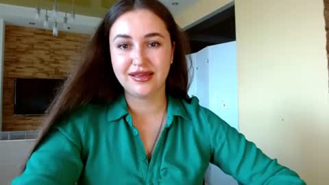 Elizabeth  online show from June 15, 8:47 am