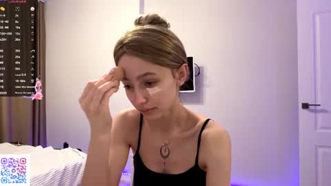 Kate online show from June 15, 7:25 pm
