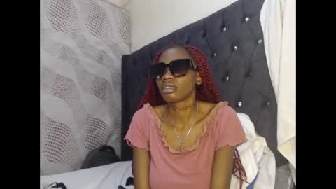 Snapshot of sebatrishaa chatting on October 9, 7:18 pm sebatrishaa online show from October 9, 7:18 pm