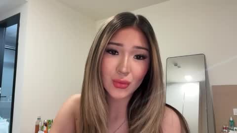 secret_endless online show from May 30, 12:36 pm