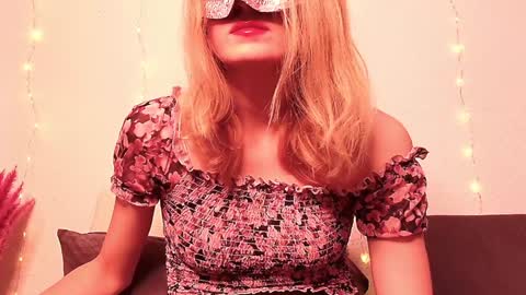 Snapshot of secretanni chatting on January 8, 2:46 pm Anni online show from January 8, 2:46 pm