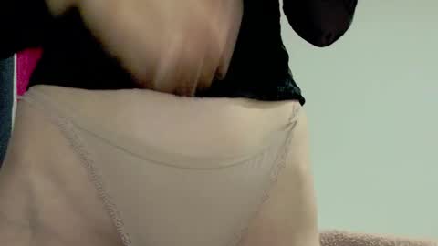 Snapshot of secretanni chatting on October 3, 3:50 pm Anni online show from October 3, 3:50 pm