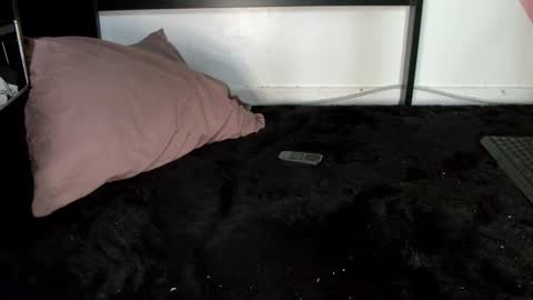 Anonymous couple online show from February 21, 9:10 am