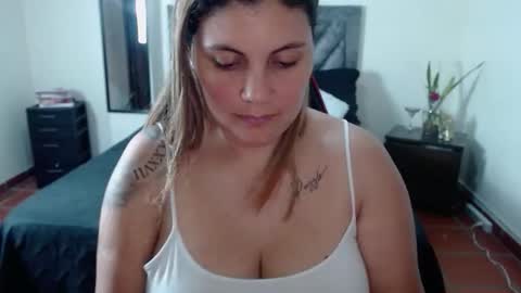 Secret Bella online show from June 3, 1:01 pm