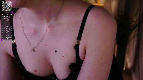 Lily online show from April 15, 7:58 pm